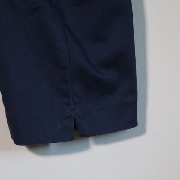 Reitmans pants cropped pedal pushers Capris midrise navy blue size 7 - Picture 4 of 7